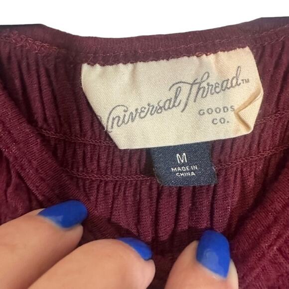 Universal Threads Wine Maroon Textured Accordion Sleeveless Blouse Women Sz M - Picture 5 of 6